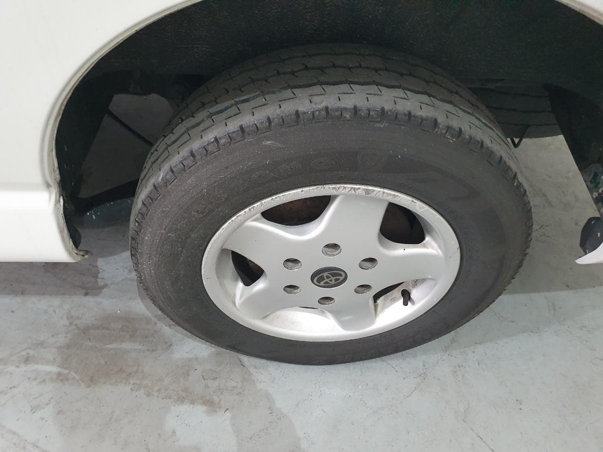 Toyota Hiace 2.4D · Ano 2001 — imagen 13