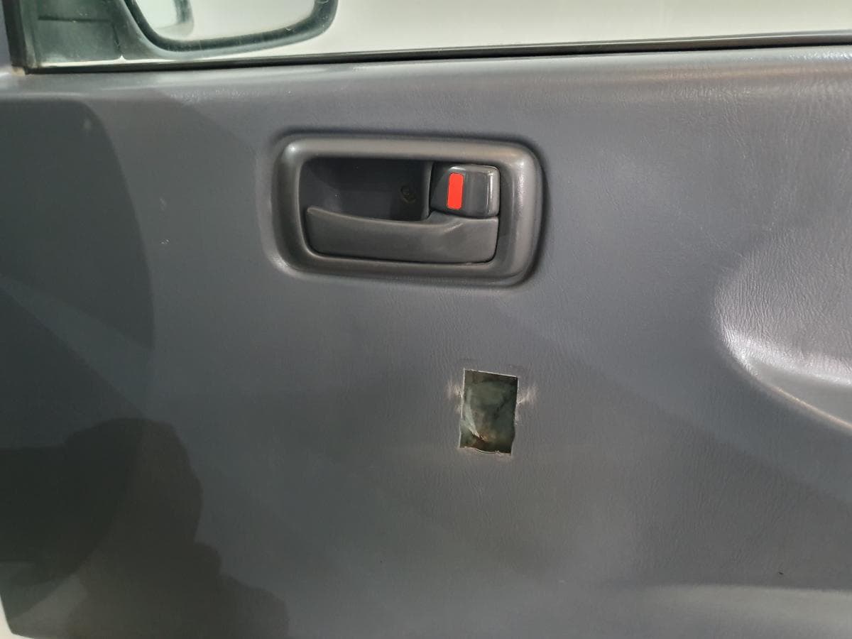 Toyota Hiace 2.4D · Ano 2001 — imagen 17