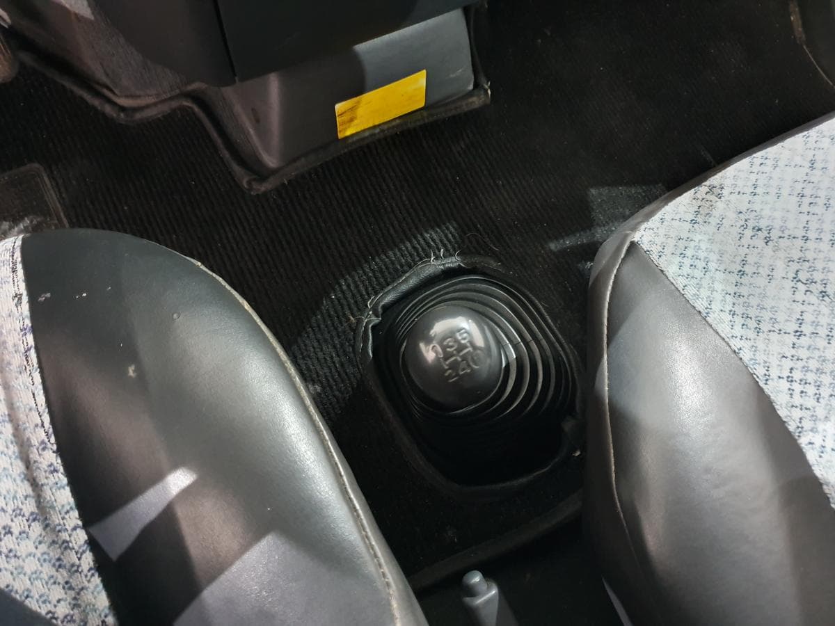 Toyota Hiace 2.4D · Ano 2001 — imagen 25