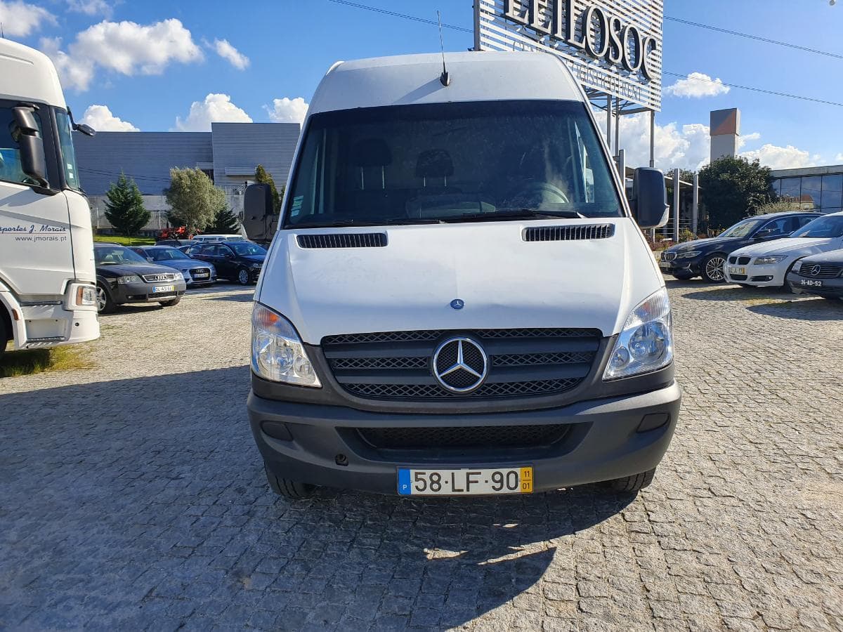 Mercedes-Benz Sprinter 210 CDI · Ano 2011 — imagen 3