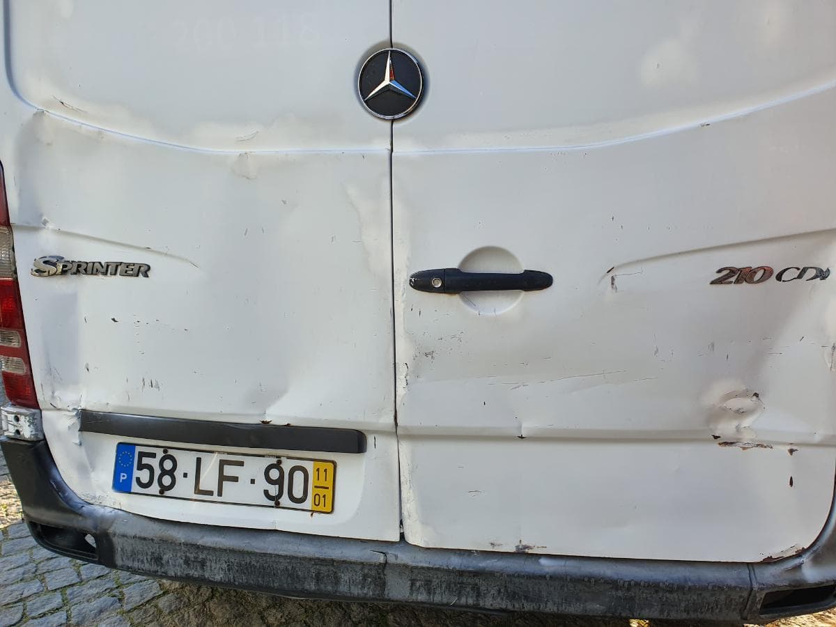 Mercedes-Benz Sprinter 210 CDI · Ano 2011 — imagen 9