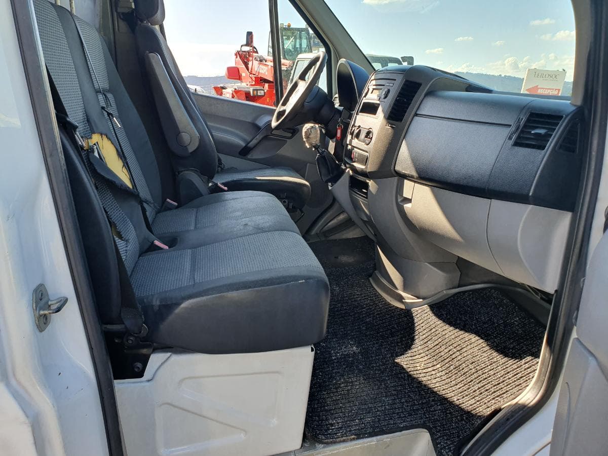 Mercedes-Benz Sprinter 210 CDI · Ano 2011 — imagen 19