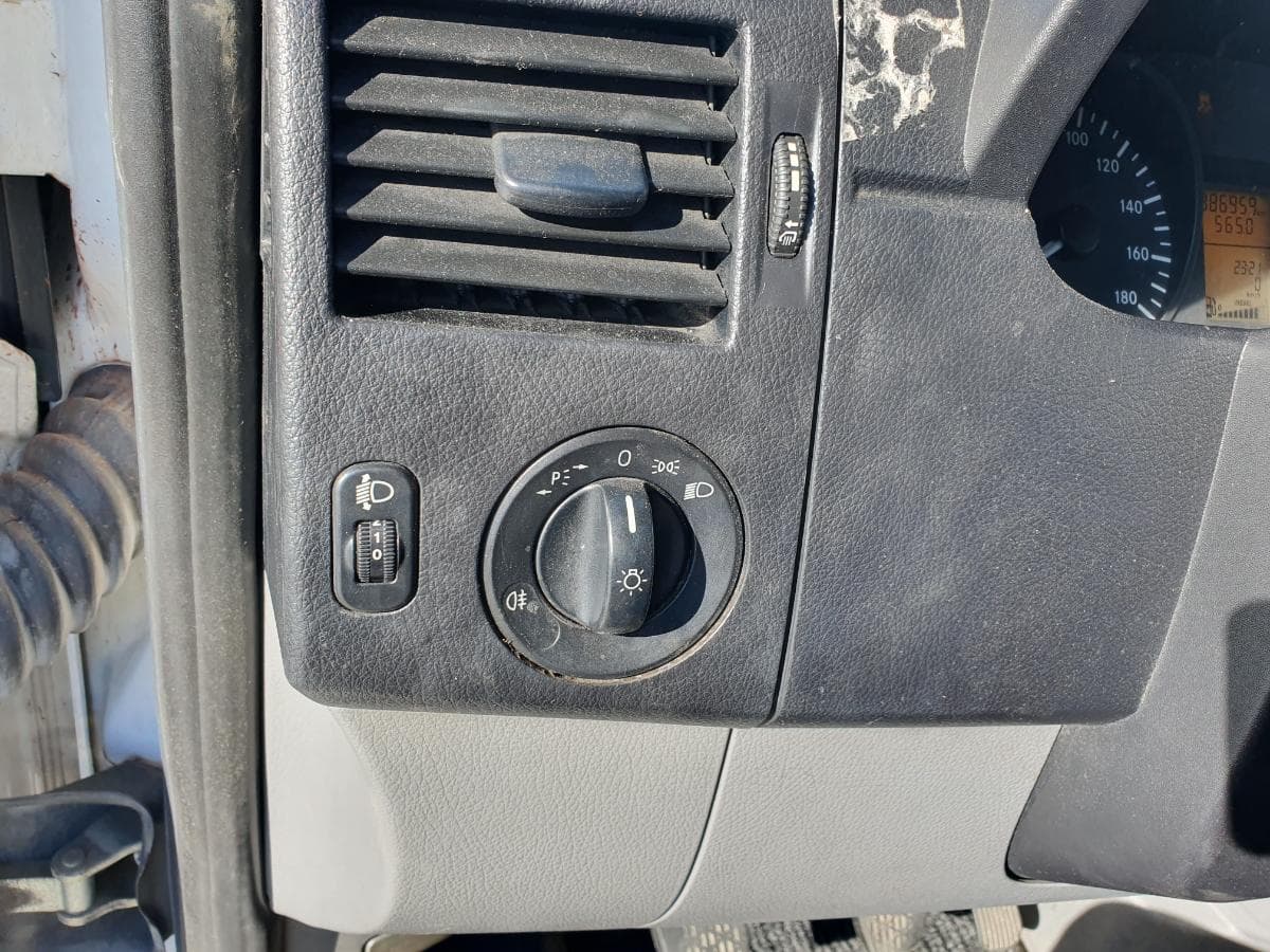 Mercedes-Benz Sprinter 210 CDI · Ano 2011 — imagen 31
