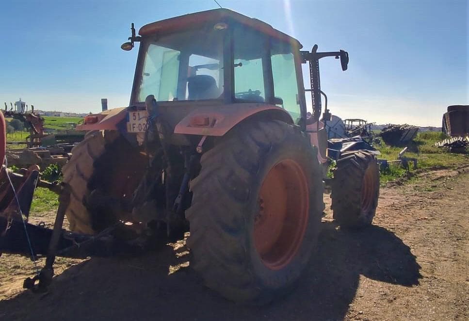 Trator Agrícola Kubota — imagem 6