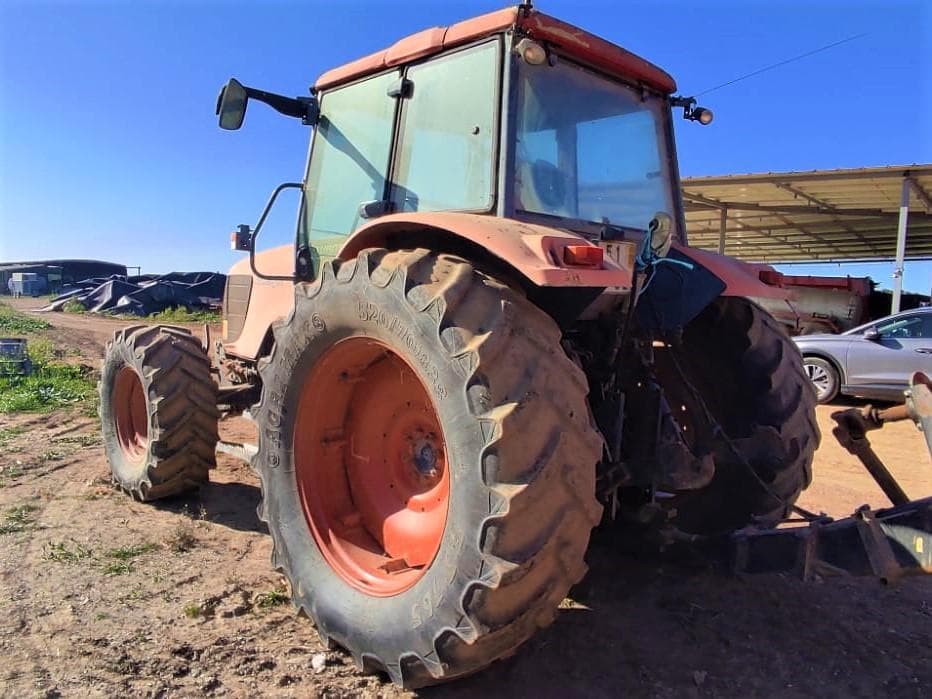 Trator Agrícola Kubota — imagem 4