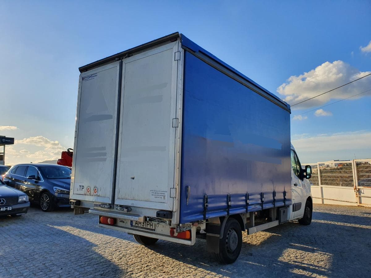 Renault Master 2.3 DCI · Ano 2021 — imagem 6