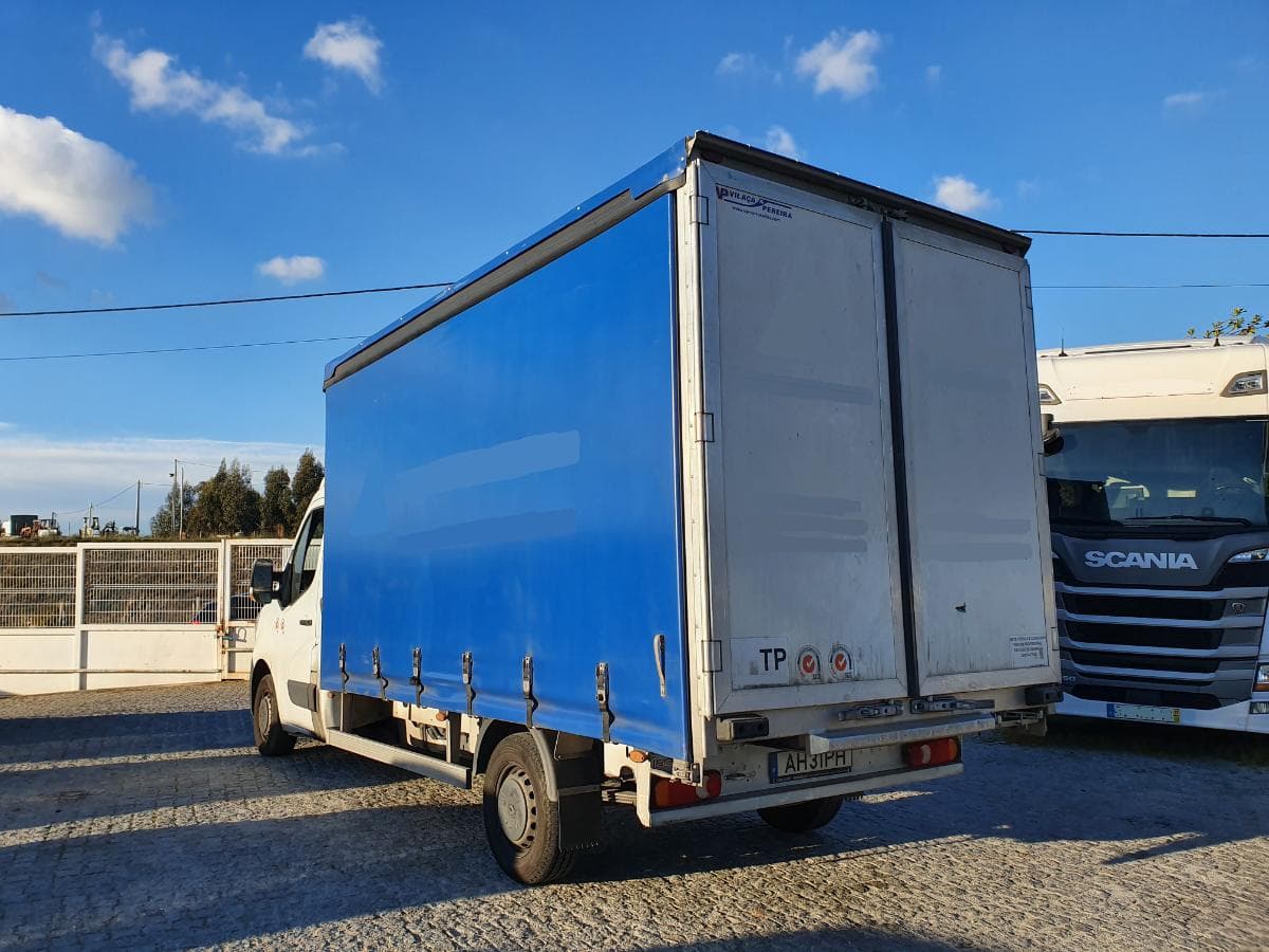 Renault Master 2.3 DCI · Ano 2021 — imagem 7