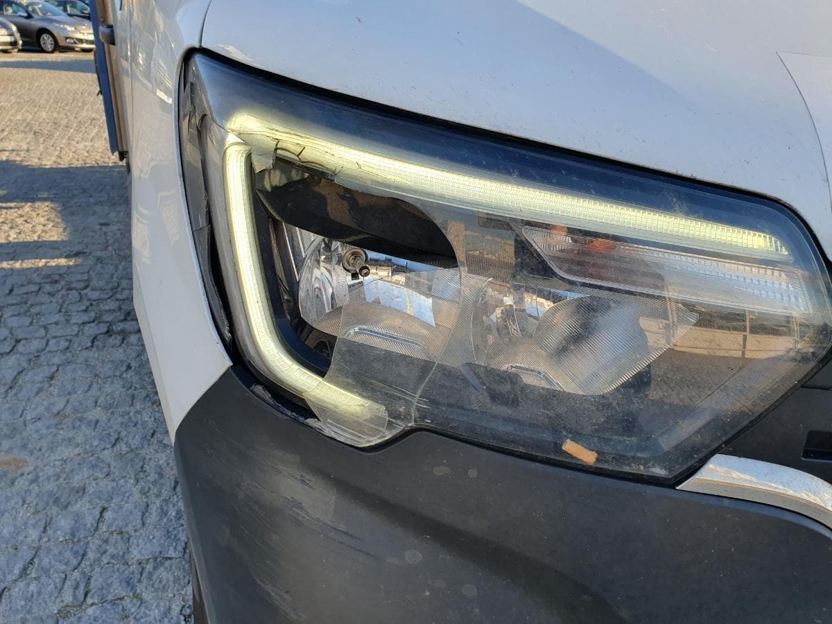 Renault Master 2.3 DCI · Ano 2021 — imagem 12