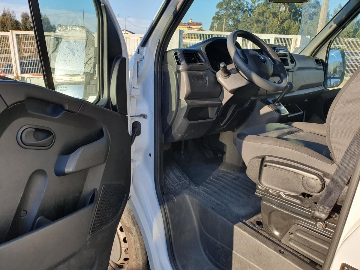 Renault Master 2.3 DCI · Ano 2021 — imagem 20