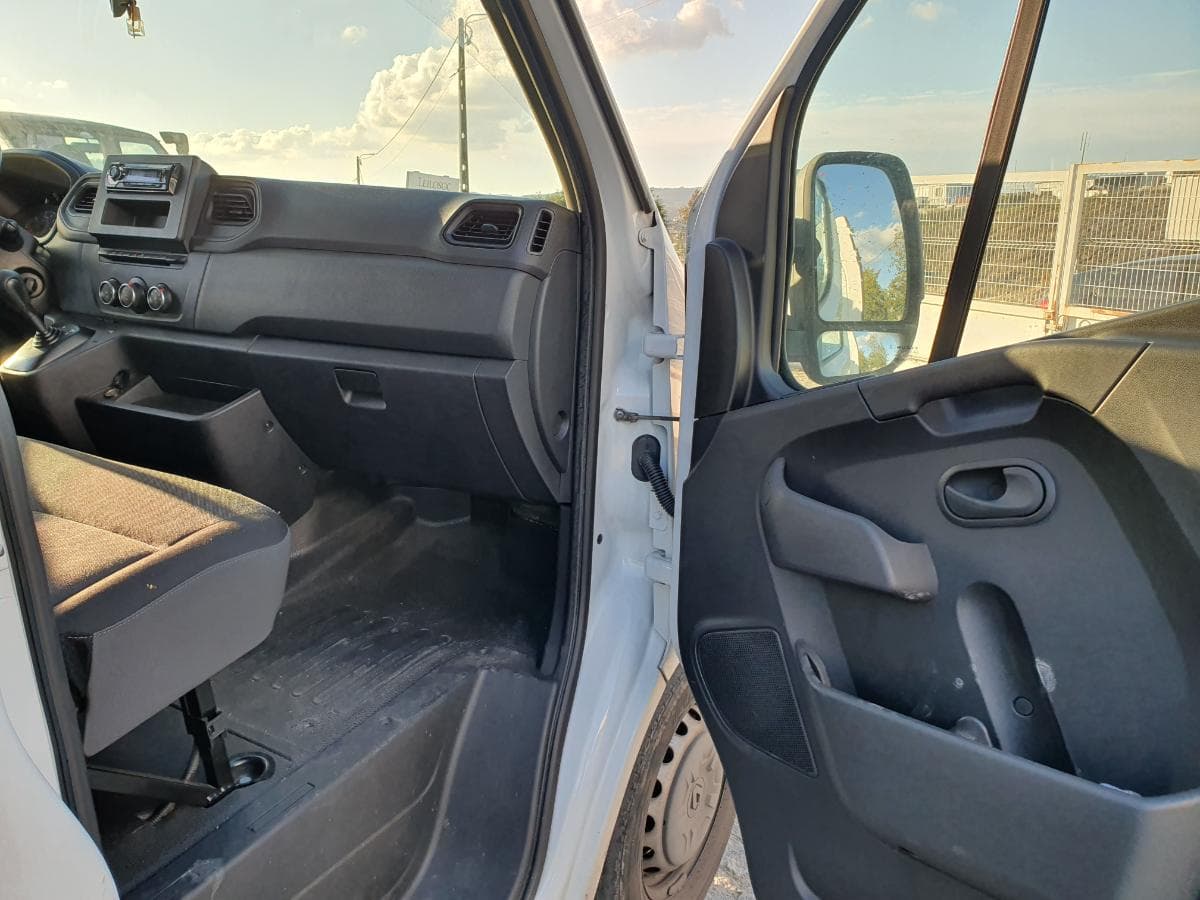 Renault Master 2.3 DCI · Ano 2021 — imagem 21