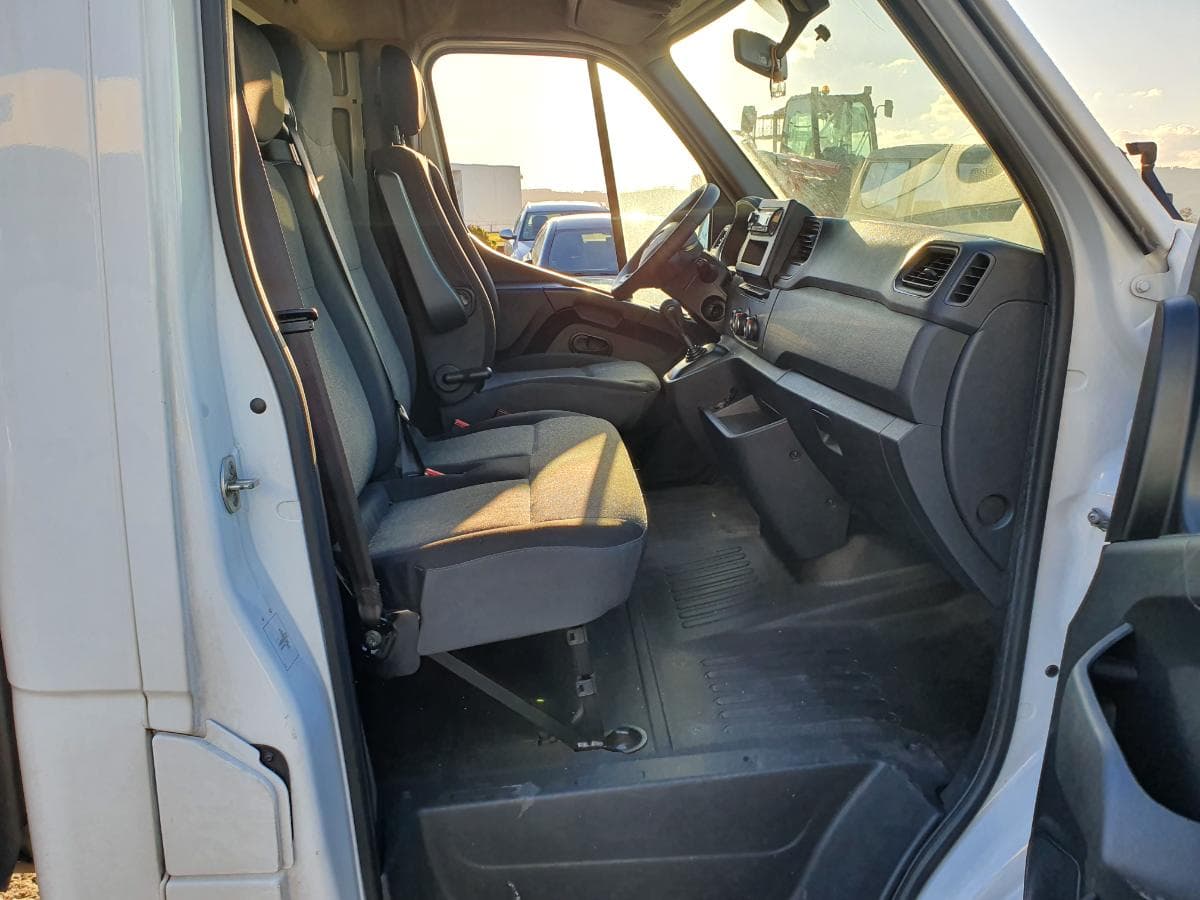 Renault Master 2.3 DCI · Ano 2021 — imagem 22