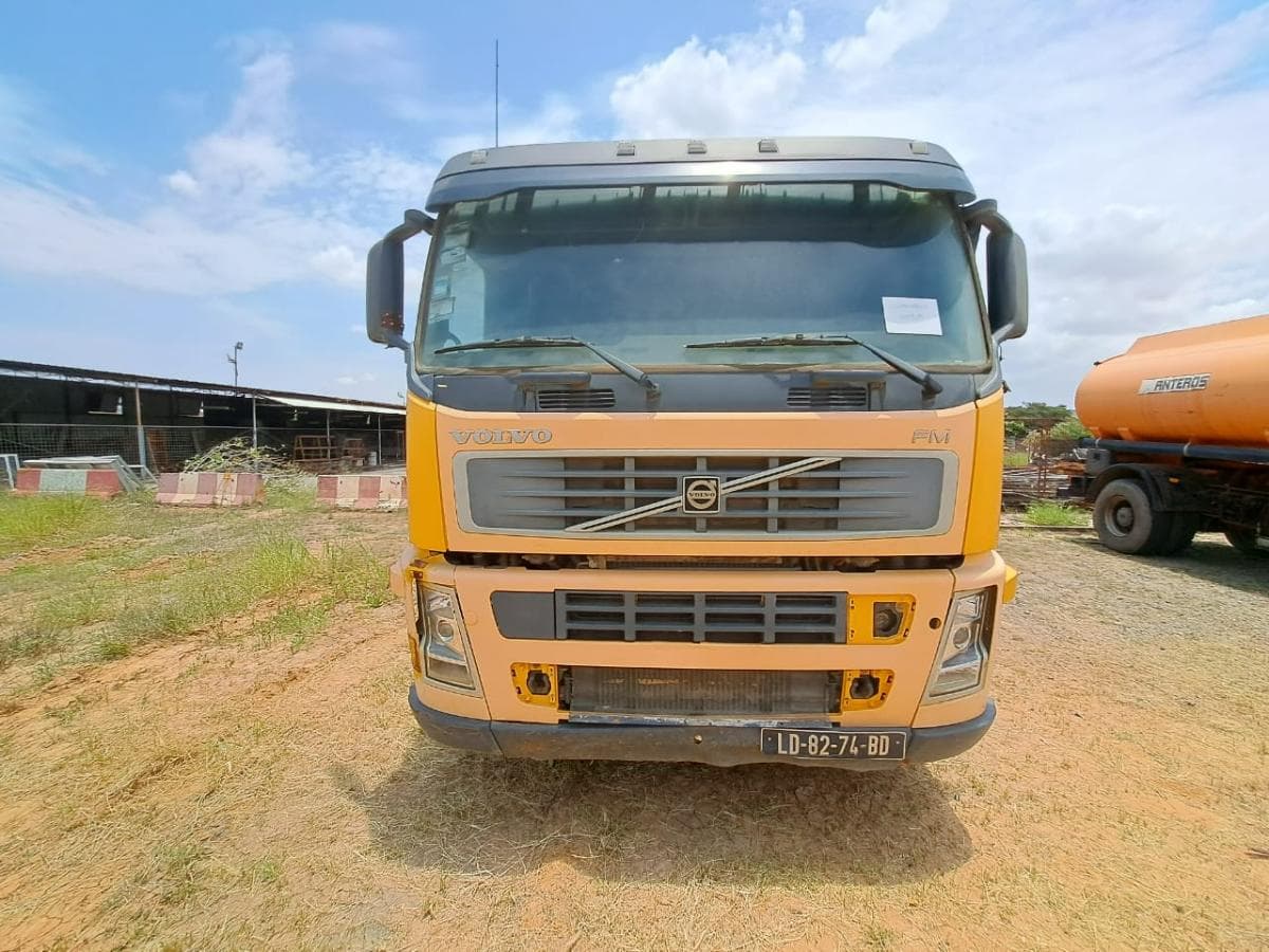Camião basculante VOLVO FM400 — image 8