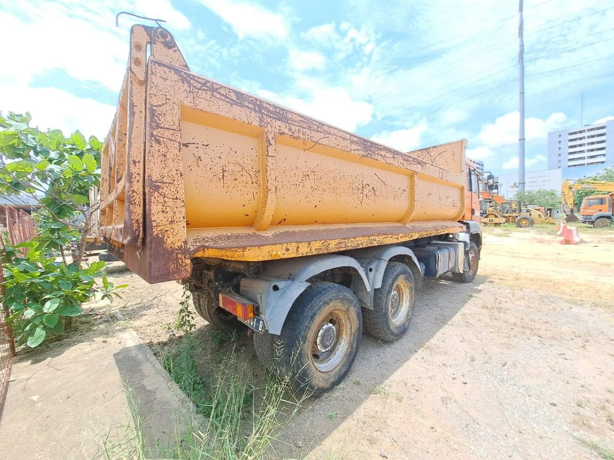 Camião basculante MAN — imagen 4