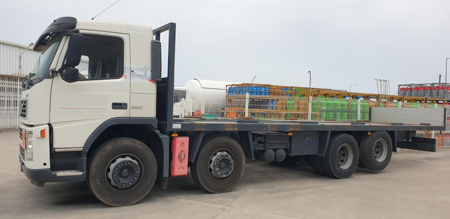 Volvo FM 12 380 · Ano 2004 — imagem 2