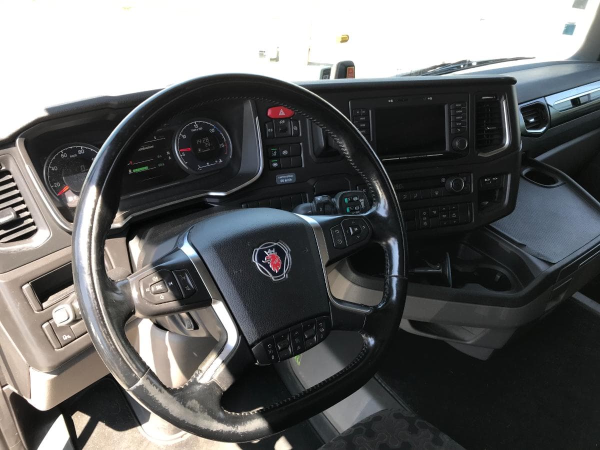 Scania R450 · Ano 2017 — image 25