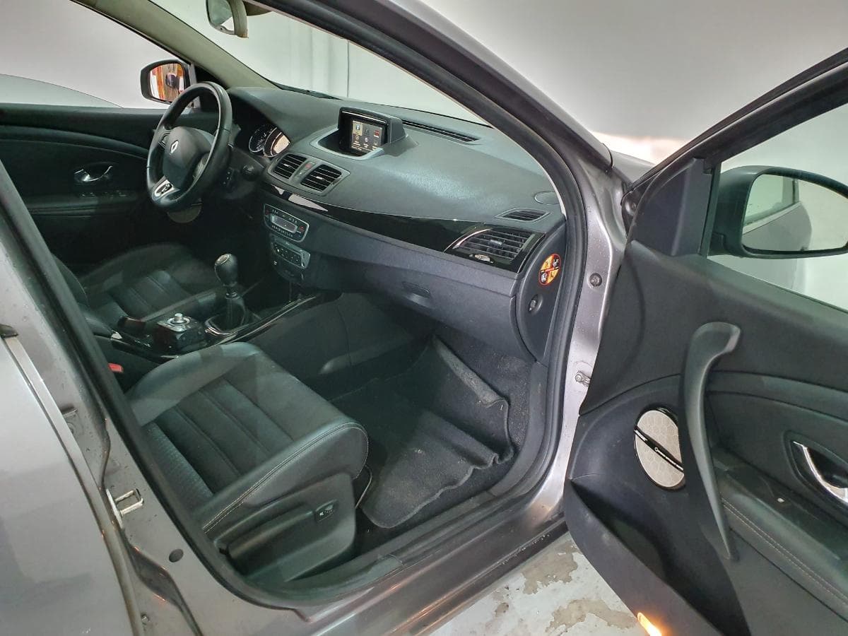Renault Mégane 1.6 DCI · Ano 2014 — imagen 21