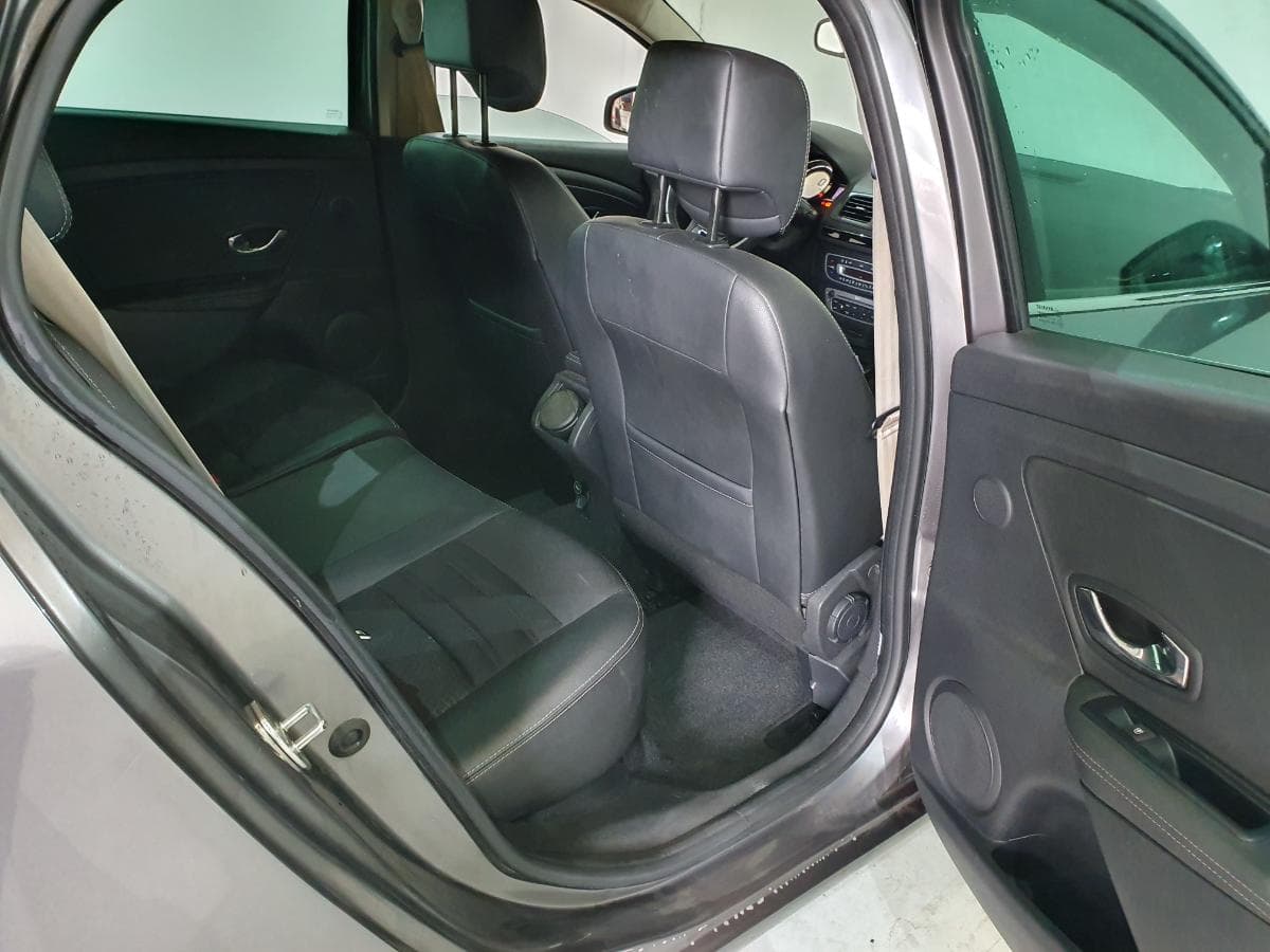 Renault Mégane 1.6 DCI · Ano 2014 — imagen 22