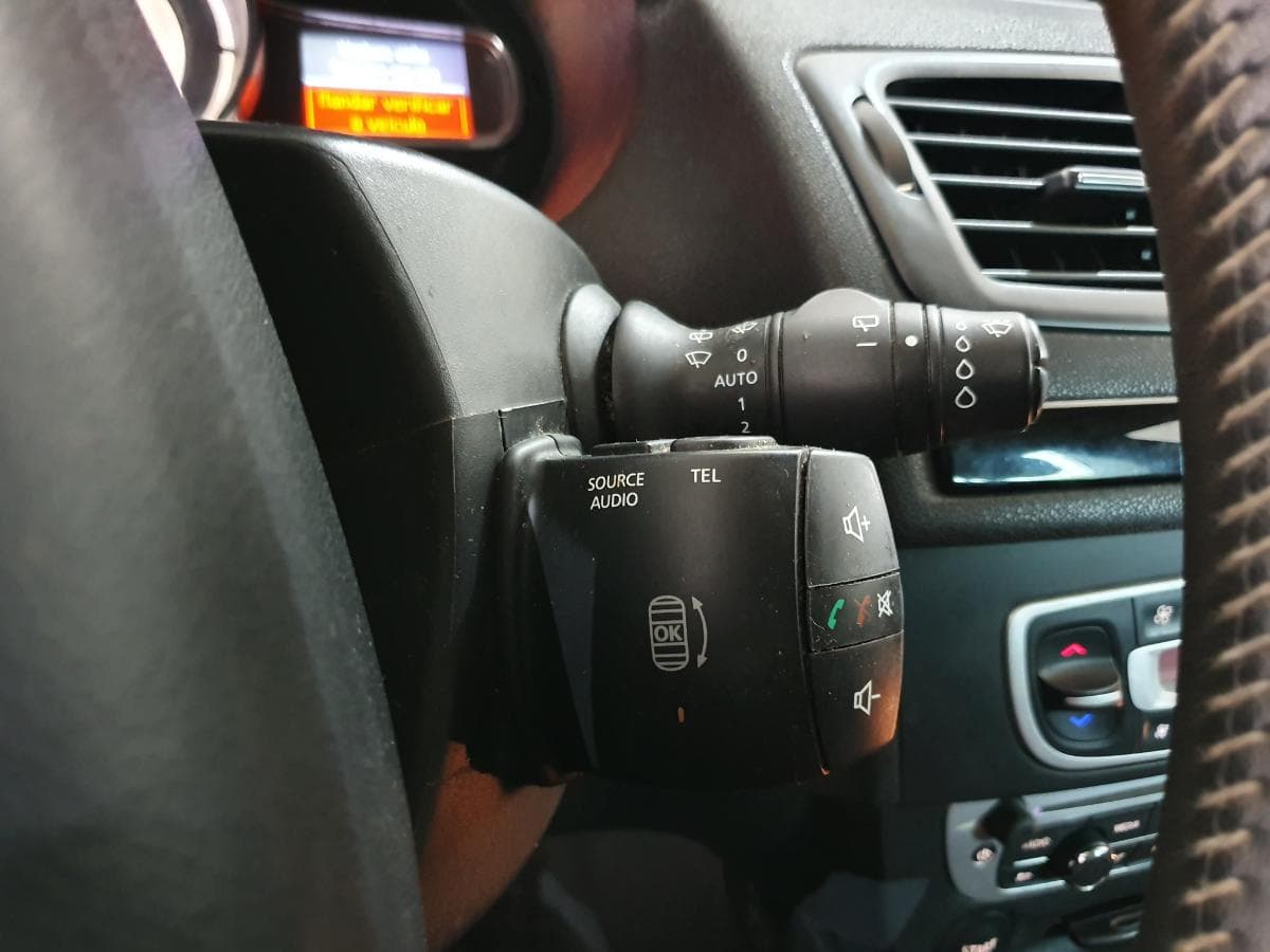 Renault Mégane 1.6 DCI · Ano 2014 — imagen 40