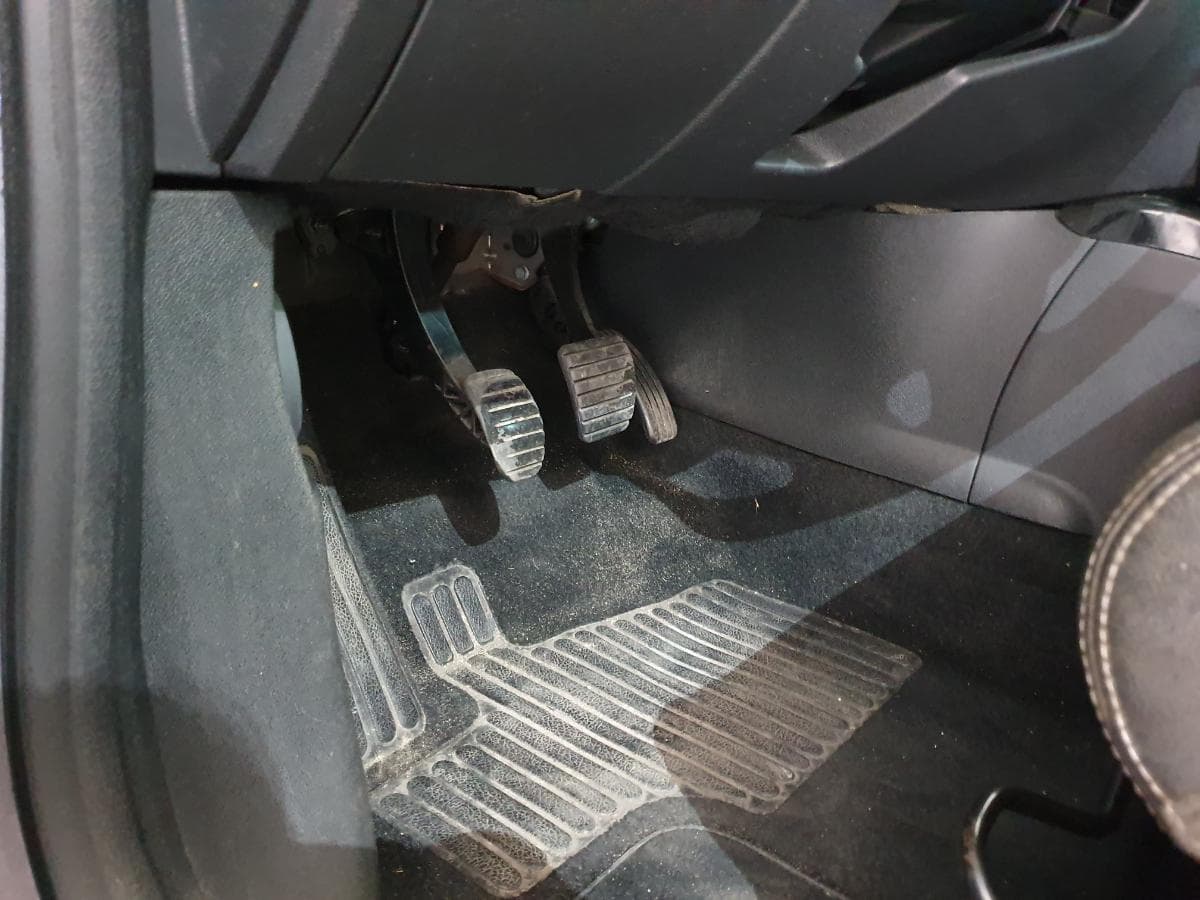 Renault Mégane 1.6 DCI · Ano 2014 — imagen 41