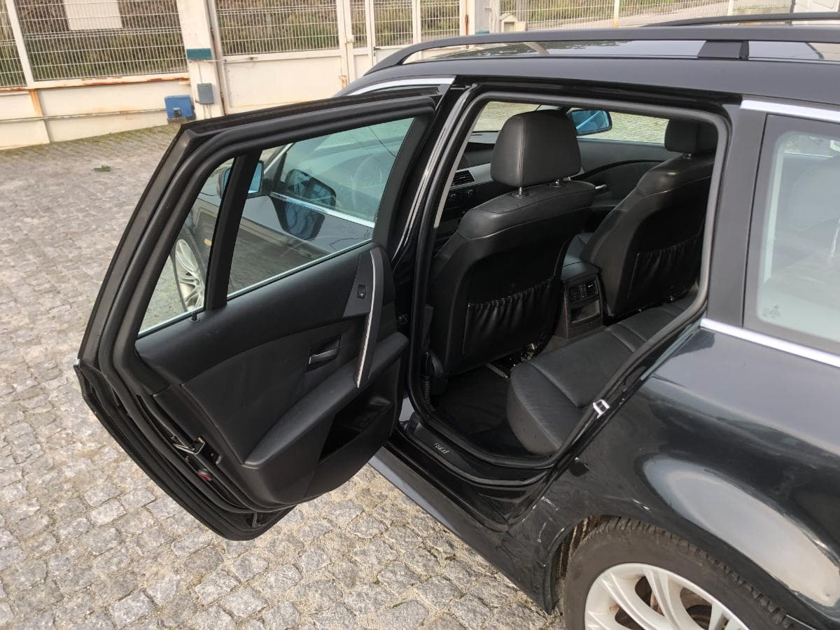BMW 525d · Ano 2006 — imagem 21