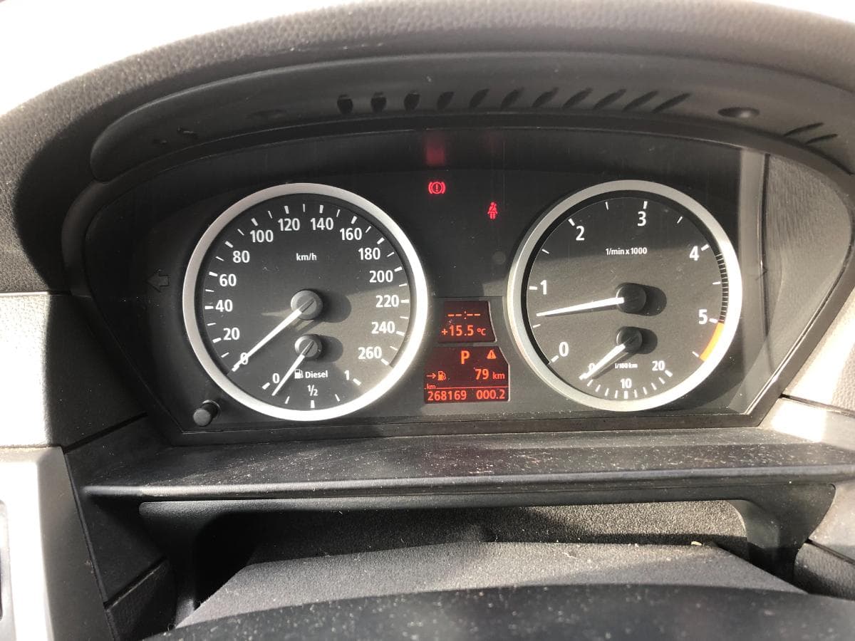 BMW 525d · Ano 2006 — imagem 29