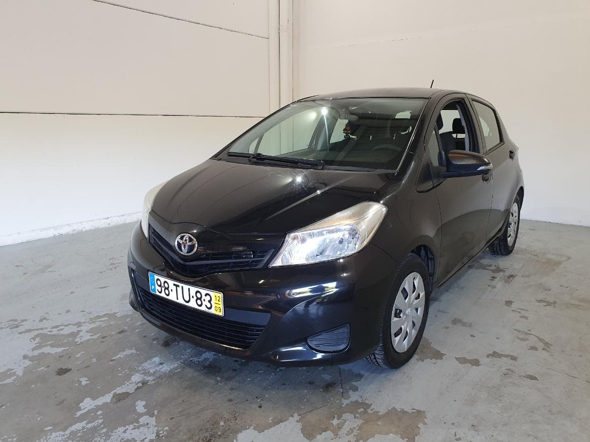 Toyota Yaris 1.0 · Ano 2012 — imagem 1