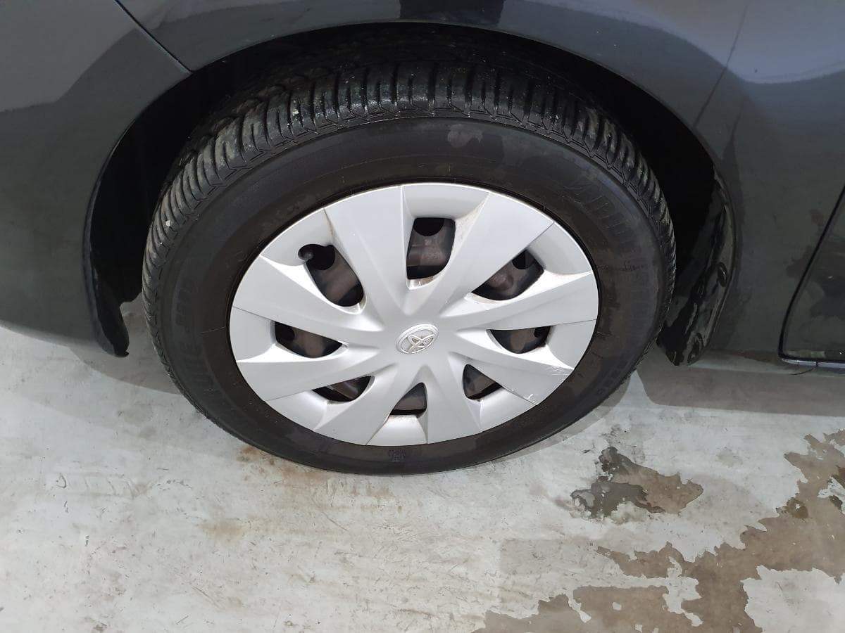 Toyota Yaris 1.0 · Ano 2012 — imagem 15