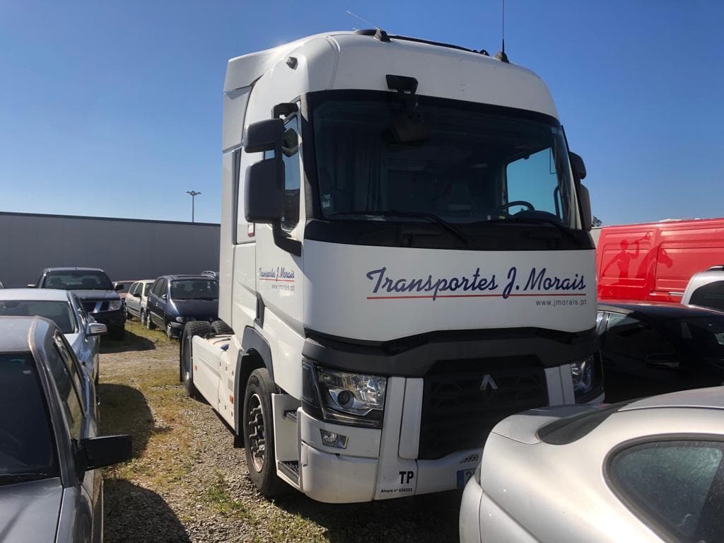 Renault T480 · Ano 2015 — image 1