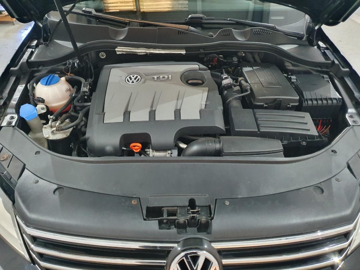 Volkswagen Passat 1.6 TDI · Ano 2012 — imagen 5