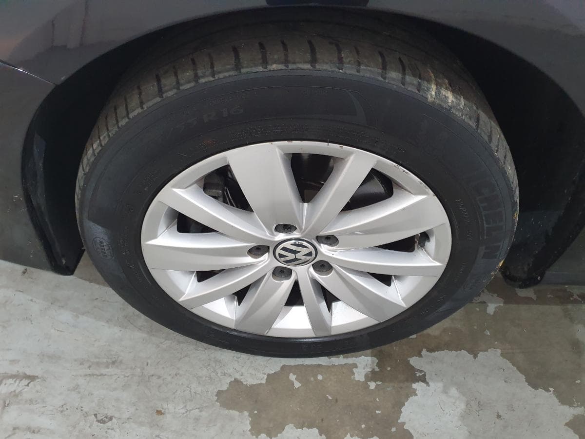 Volkswagen Passat 1.6 TDI · Ano 2012 — imagen 21