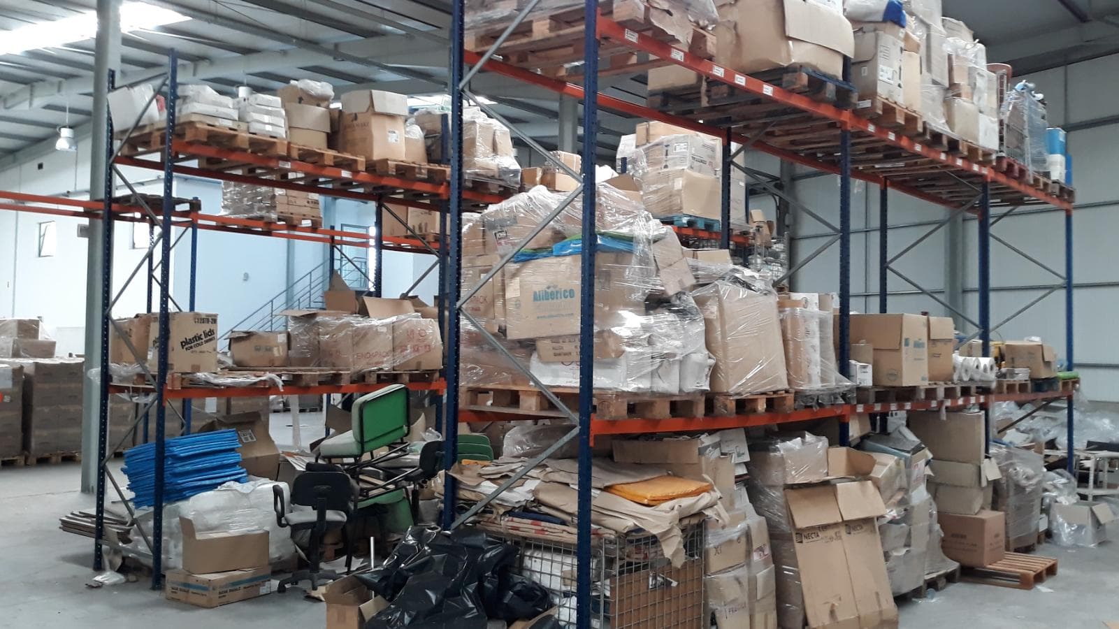 Estantes industriais — imagem 2