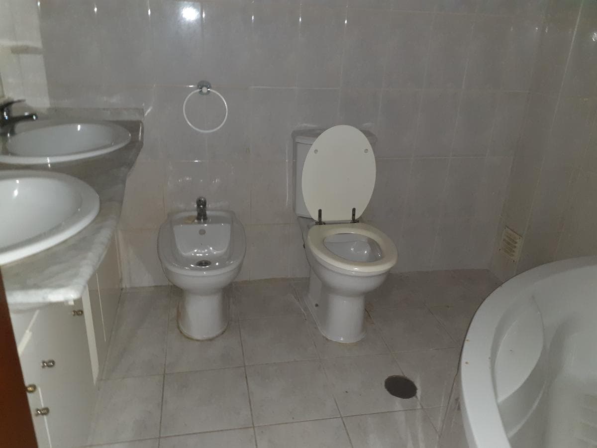 Apartamento T3 c/ Lugar de Garagem e Arrumos · Guarda — image 17