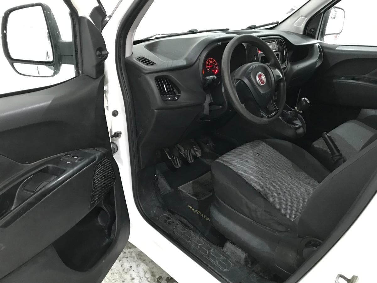 Fiat Doblo 1.6 D Multijet · Ano 2015 — imagem 18