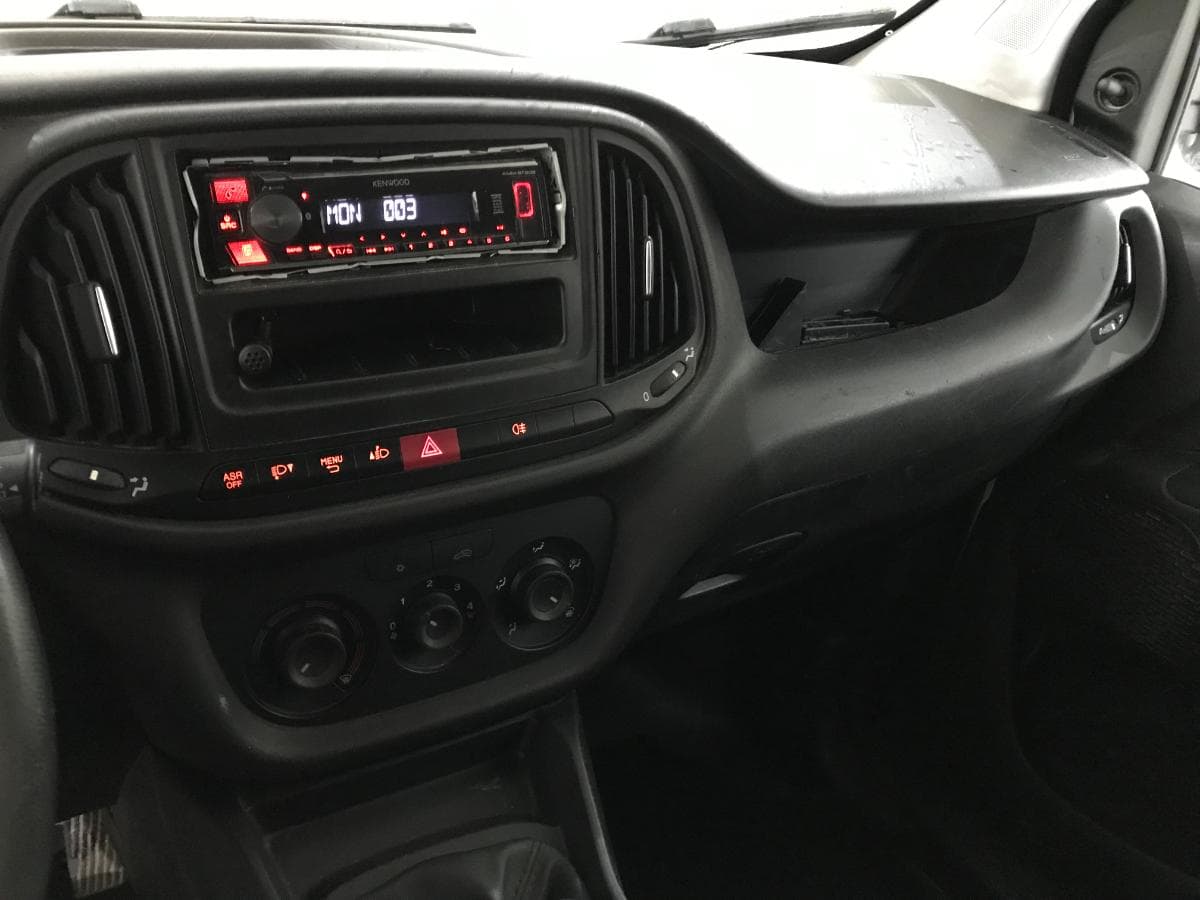 Fiat Doblo 1.6 D Multijet · Ano 2015 — imagem 23
