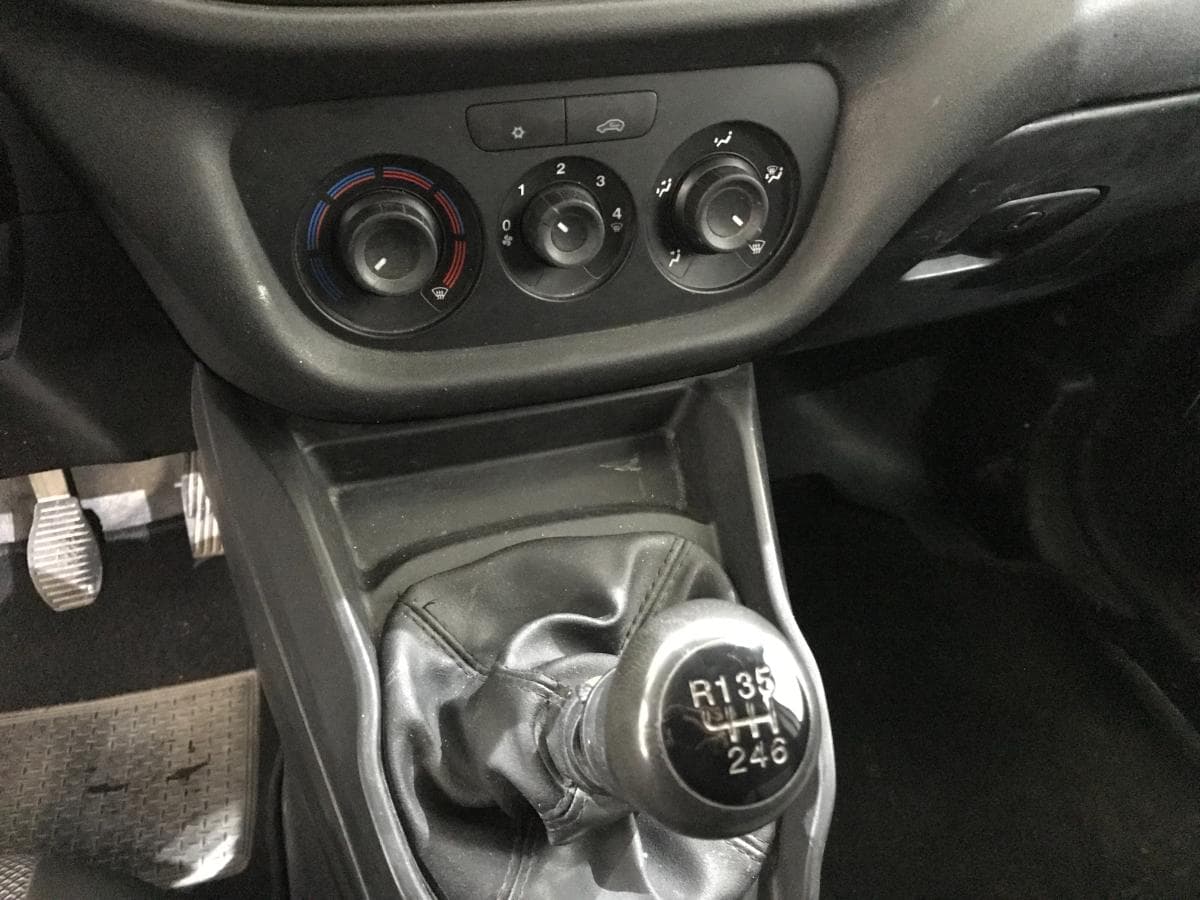 Fiat Doblo 1.6 D Multijet · Ano 2015 — imagem 27