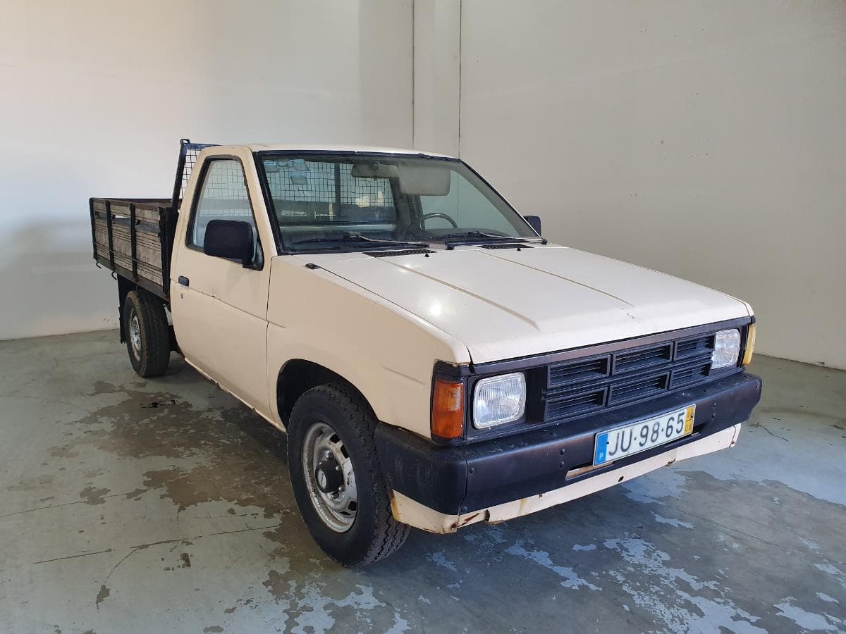 Nissan Pick Up 2.3 D · Ano 1986 — imagem 2
