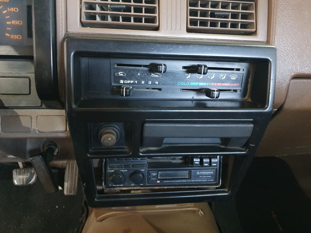 Nissan Pick Up 2.3 D · Ano 1986 — imagem 19