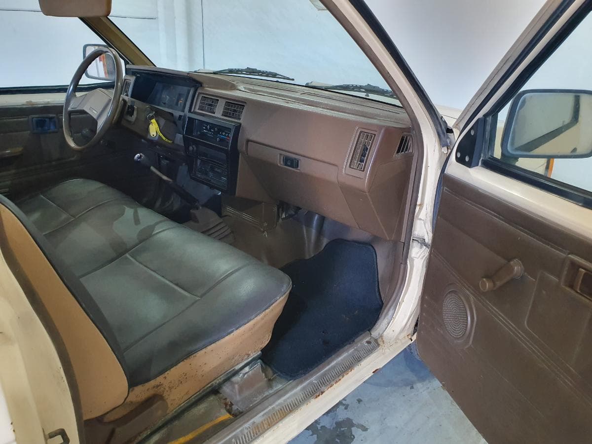 Nissan Pick Up 2.3 D · Ano 1986 — imagem 23