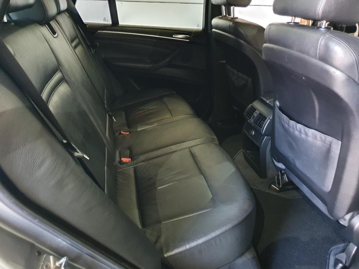 BMW X5 3.0 D · Ano 2007 — image 12