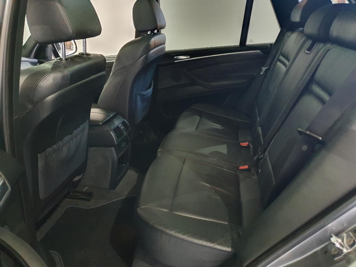 BMW X5 3.0 D · Ano 2007 — image 18