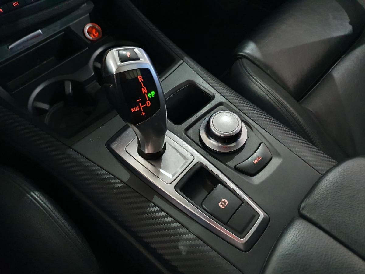 BMW X5 3.0 D · Ano 2007 — image 27