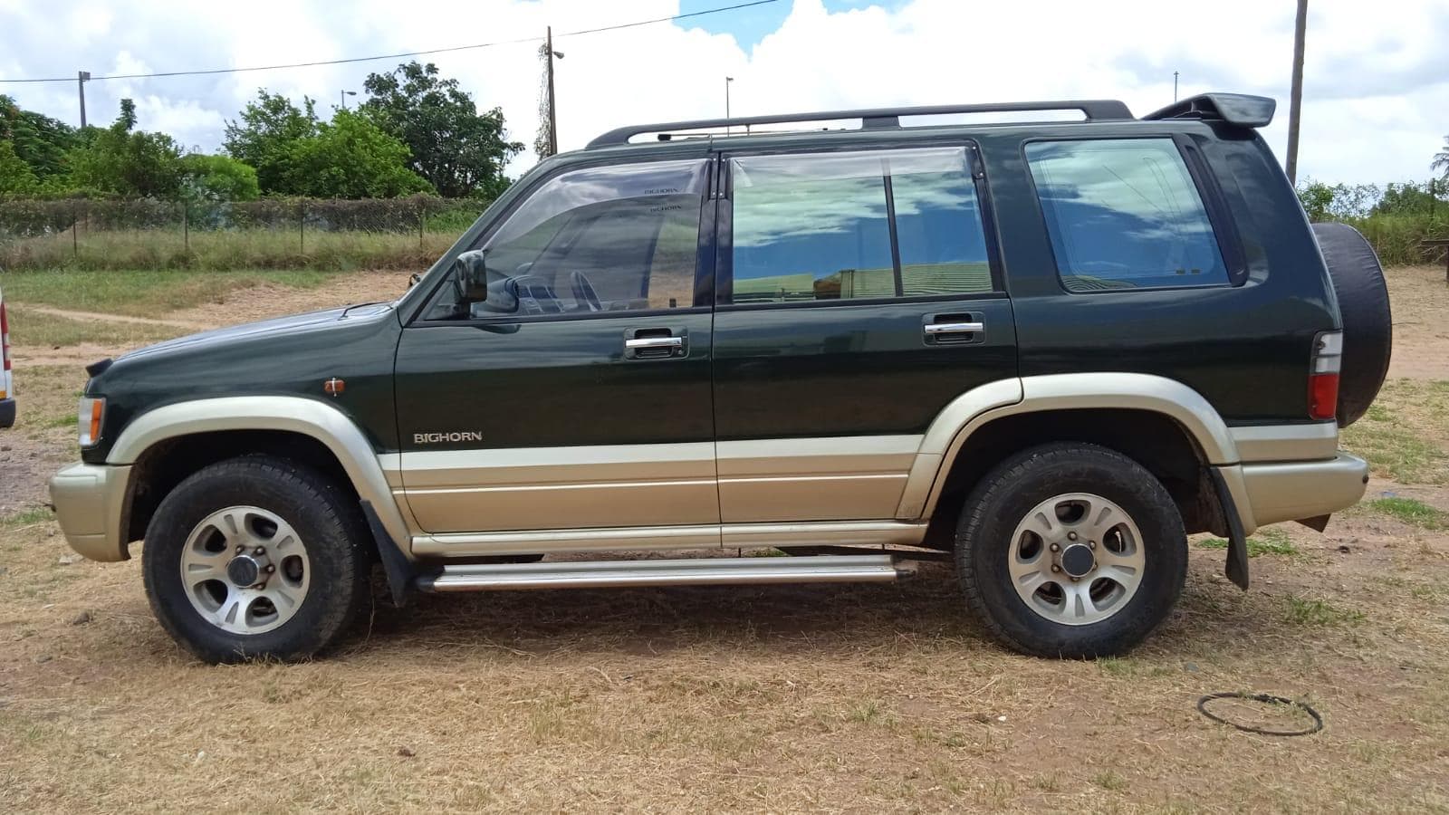ISUZU Bighorn — imagem 3