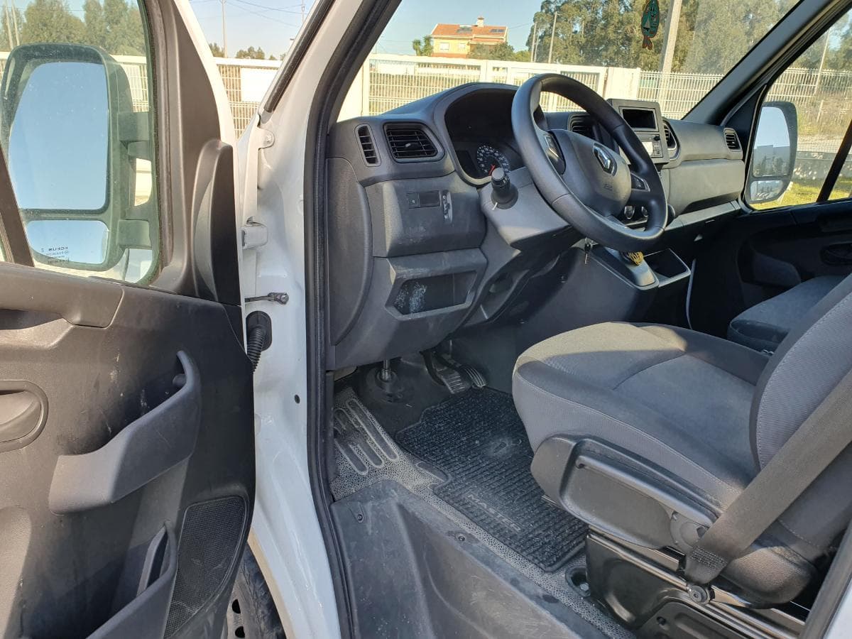 Renault Master 2.3 DCI · Ano 2021 — imagem 17