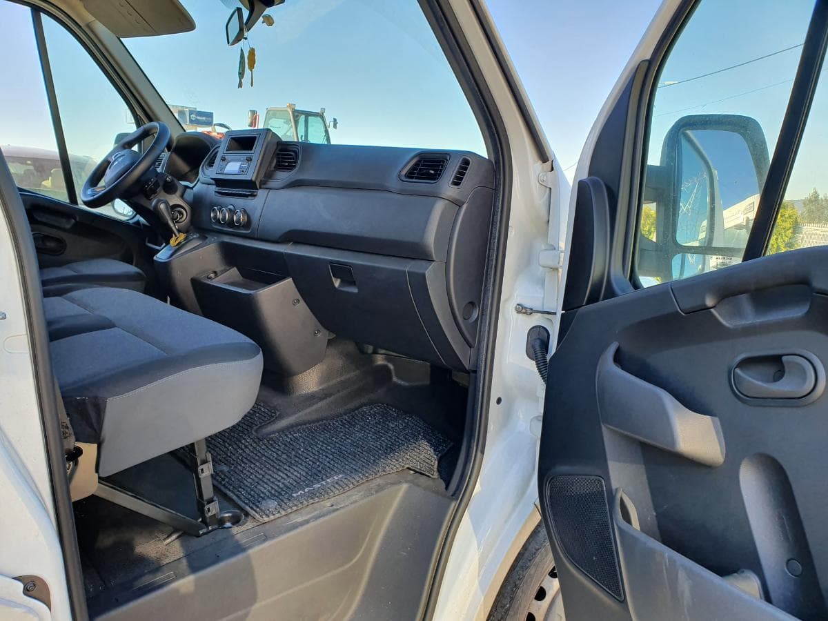 Renault Master 2.3 DCI · Ano 2021 — imagem 18