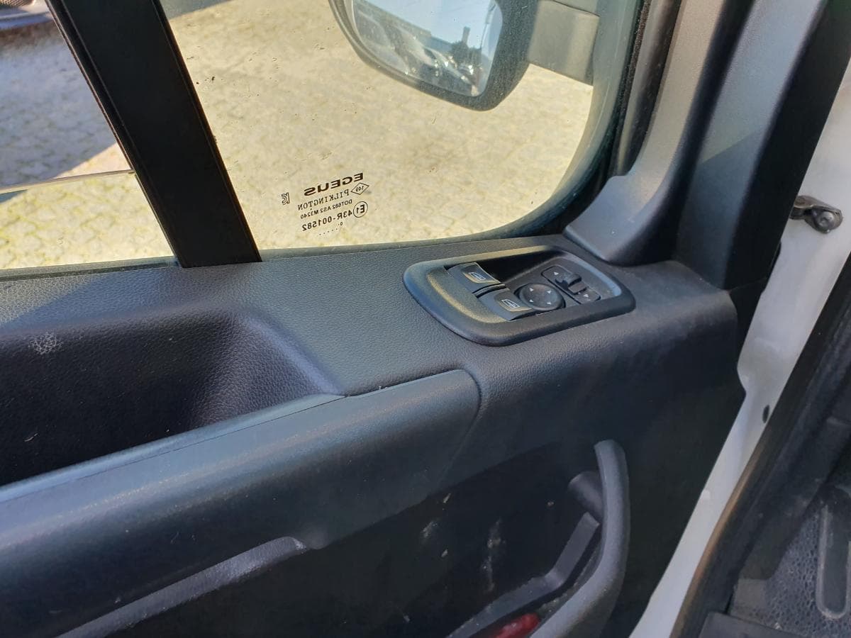 Renault Master 2.3 DCI · Ano 2021 — imagem 27