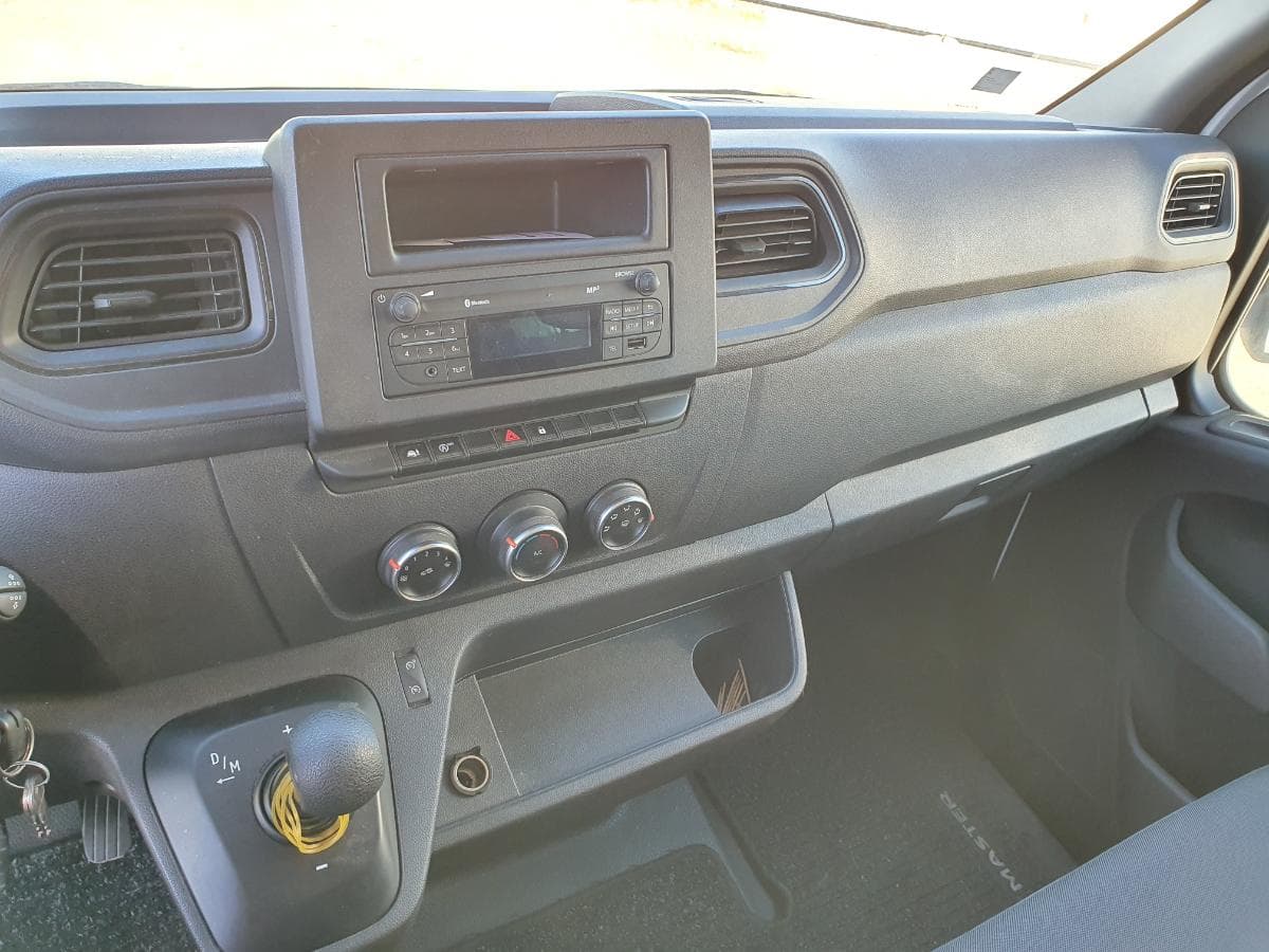 Renault Master 2.3 DCI · Ano 2021 — imagem 30