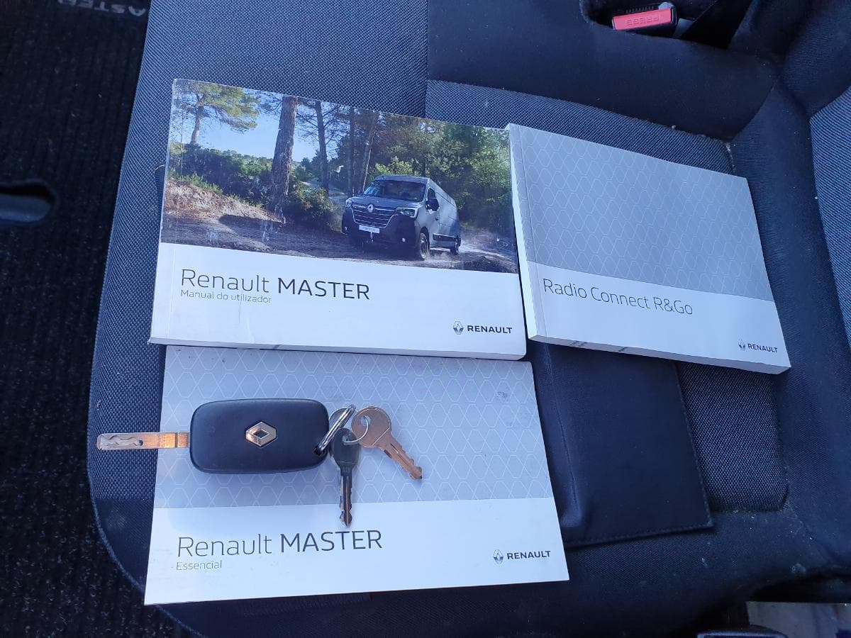 Renault Master 2.3 DCI · Ano 2021 — imagem 34