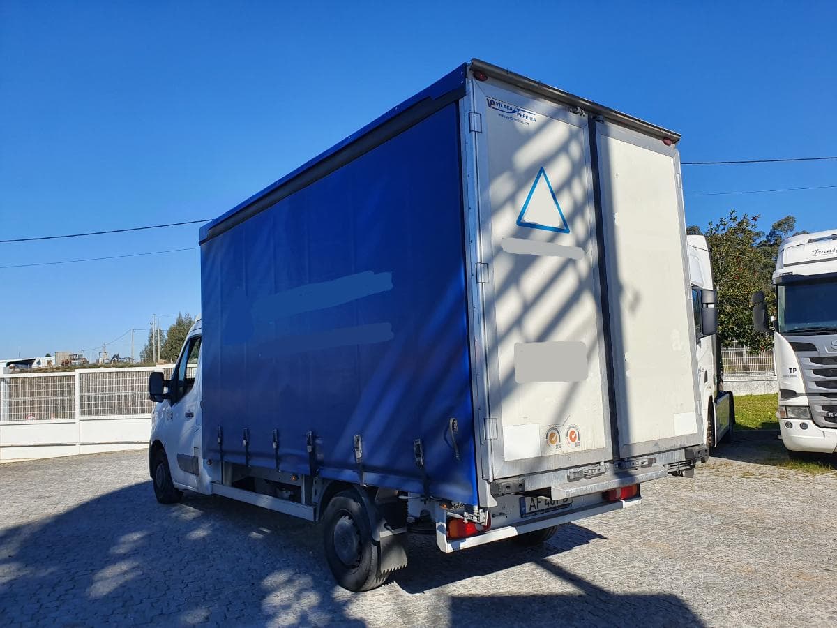 Renault Master 2.3 DCI · Ano 2021 — imagem 6