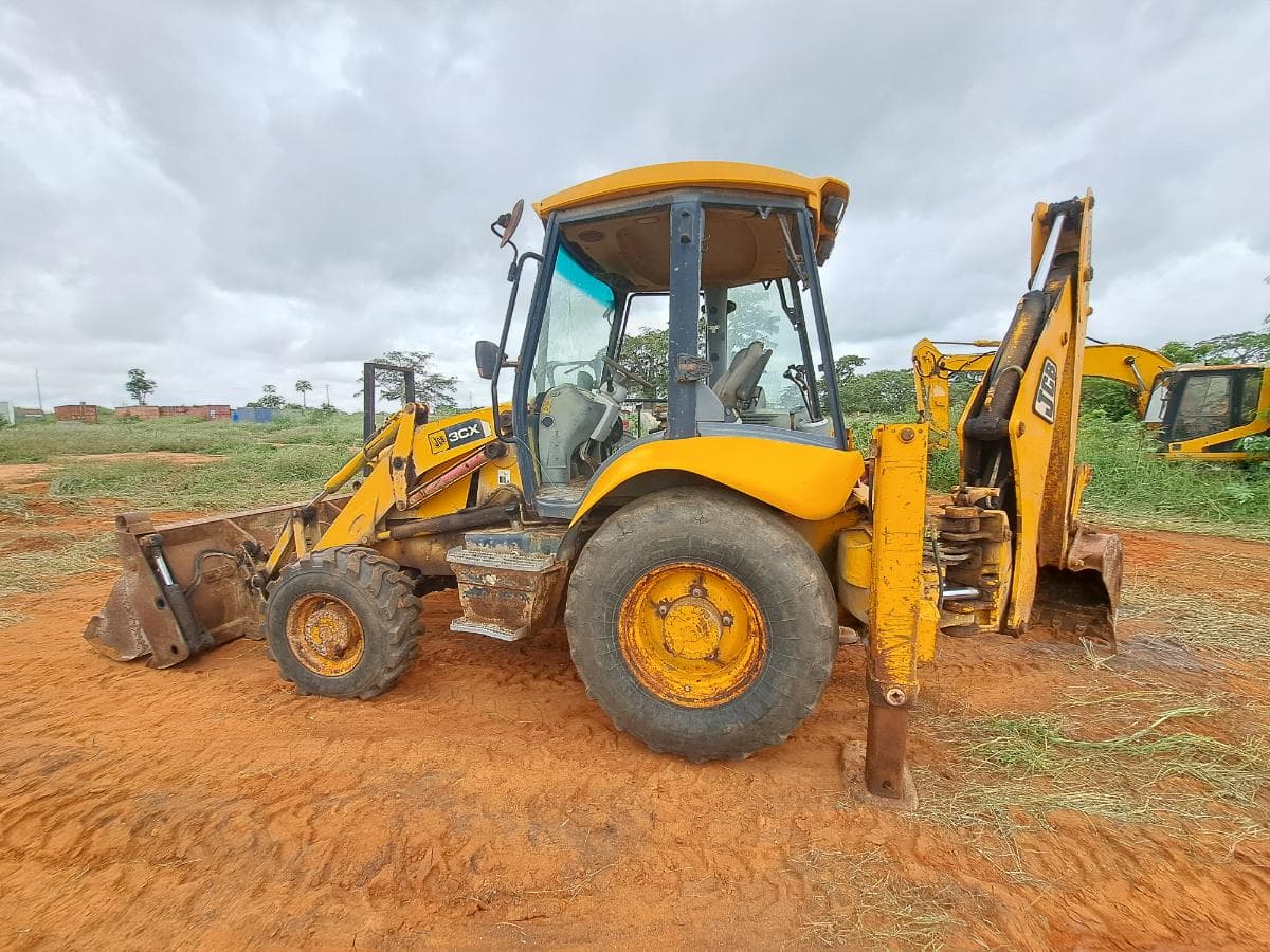 Retroescavadora JCB