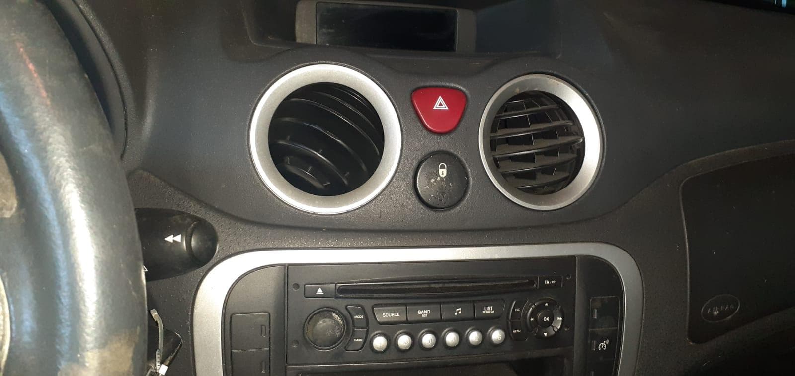 Citroën C2 1.4HDI · Ano 2005 — imagem 8